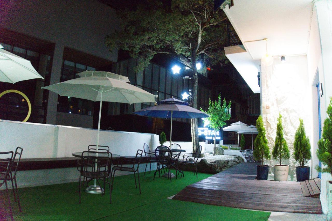 G-Star Guesthouse Сеул Екстериор снимка